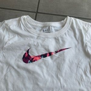 nike t shirt